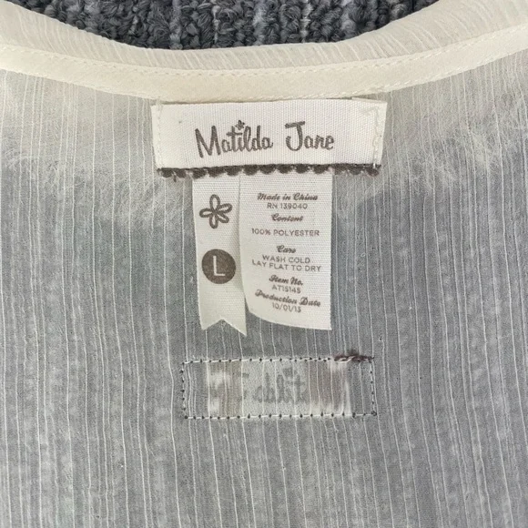 Matilda Jane Sheer White Sleeveless Tunic with Colorful Pattern - Picture 2 of 6